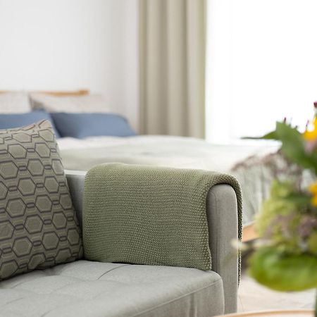 Apart4Me Scandi Apartment Geislingen Zentral Mit Parkplatz Гайслинген-ан-дер-Штайге Экстерьер фото