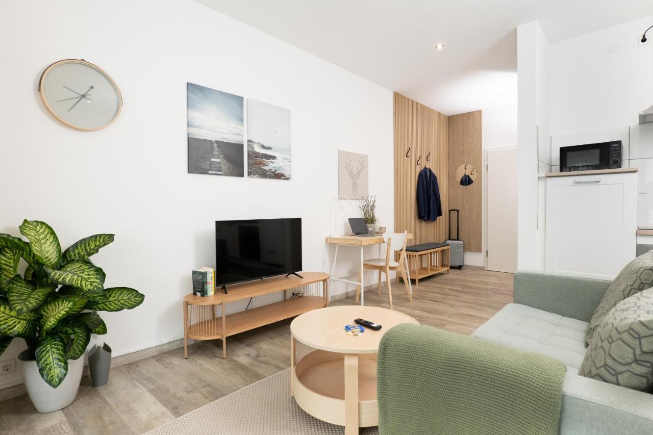 Apart4Me Scandi Apartment Geislingen Zentral Mit Parkplatz Гайслинген-ан-дер-Штайге Экстерьер фото
