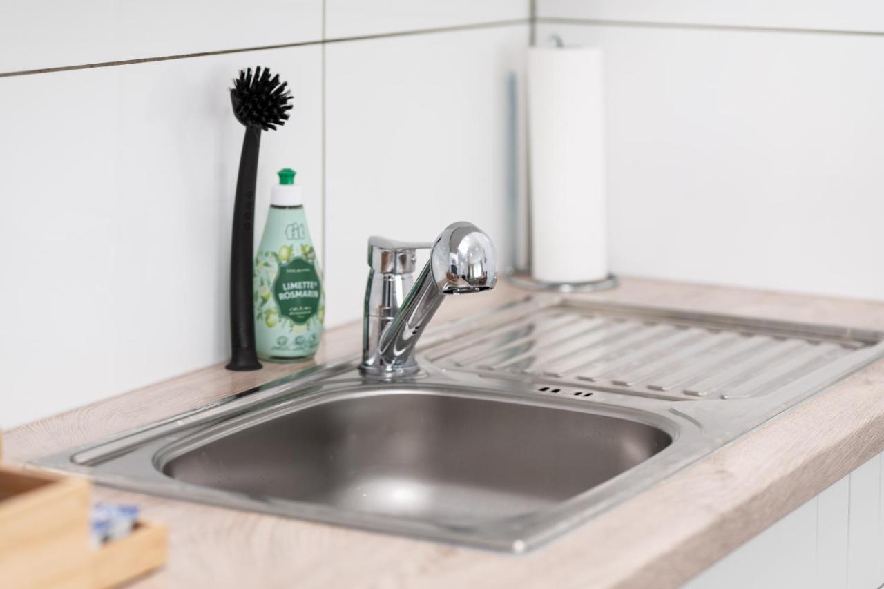 Apart4Me Scandi Apartment Geislingen Zentral Mit Parkplatz Гайслинген-ан-дер-Штайге Экстерьер фото