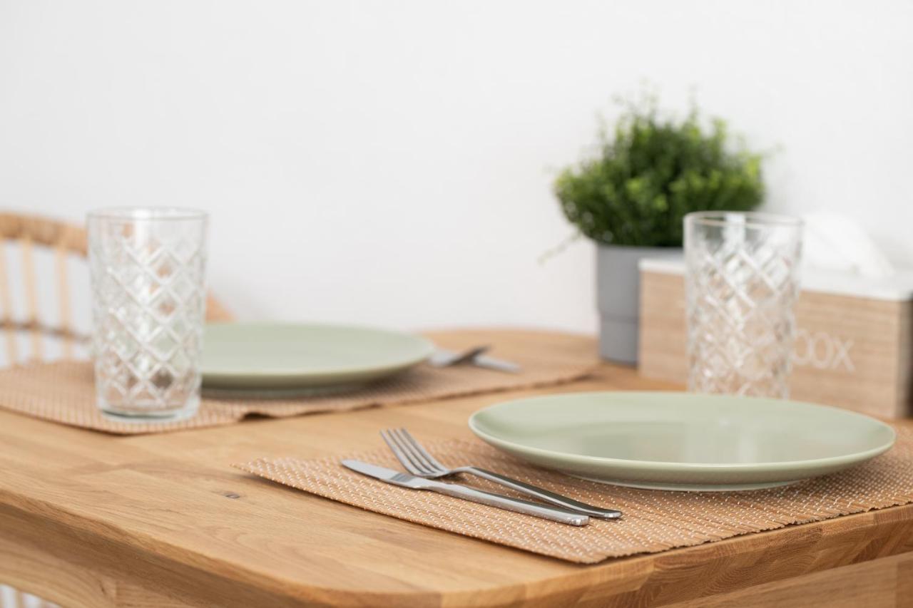 Apart4Me Scandi Apartment Geislingen Zentral Mit Parkplatz Гайслинген-ан-дер-Штайге Экстерьер фото